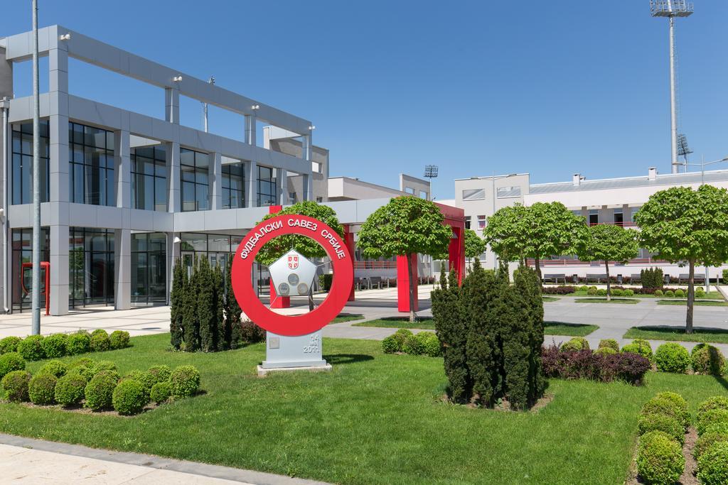 Hotel Srbija Lux Stara Pazova Exterior photo